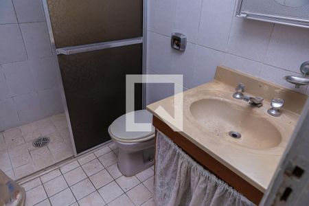 Casa à venda com 600m², 4 quartos e 2 vagas Casa à venda com 600m², 4 quartos e 2 vagasBanheiro