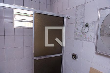 Casa à venda com 600m², 4 quartos e 2 vagas Casa à venda com 600m², 4 quartos e 2 vagasBanheiro