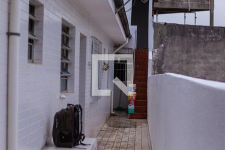 Casa à venda com 600m², 4 quartos e 2 vagas Casa à venda com 600m², 4 quartos e 2 vagasCorredor Lateral