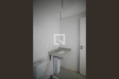Studio à venda com 27m², 1 quarto e sem vaga Studio à venda com 27m², 1 quarto e sem vagaBanheiro