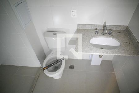 Studio à venda com 27m², 1 quarto e sem vaga Studio à venda com 27m², 1 quarto e sem vagaBanheiro