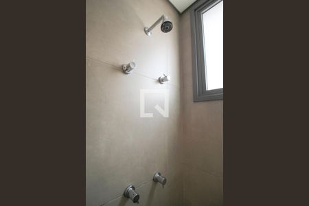 Banheiro de kitnet/studio para alugar com 1 quarto, 26m² em Vila Olímpia, São Paulo