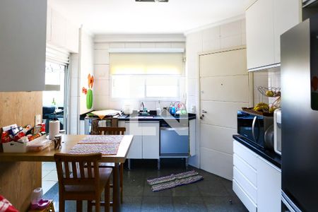 Apartamento à venda com 117m², 3 quartos e 3 vagas Apartamento à venda com 117m², 3 quartos e 3 vagascozinha