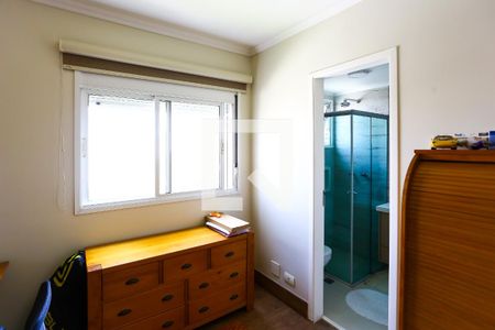 Apartamento à venda com 117m², 3 quartos e 3 vagas Apartamento à venda com 117m², 3 quartos e 3 vagasSuíte