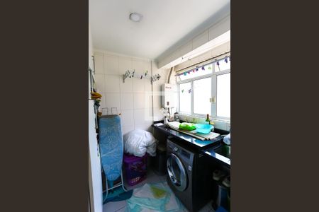 Apartamento à venda com 117m², 3 quartos e 3 vagas Apartamento à venda com 117m², 3 quartos e 3 vagasÁrea de Serviço