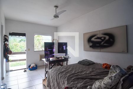 Casa à venda com 132m², 3 quartos e 2 vagasSuite