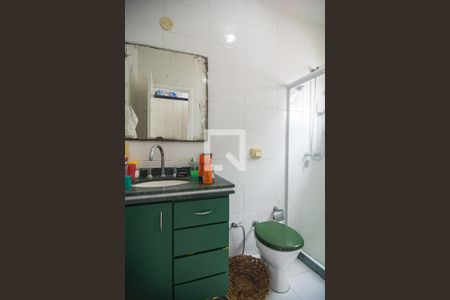 Casa à venda com 132m², 3 quartos e 2 vagasBanheiro da serviço