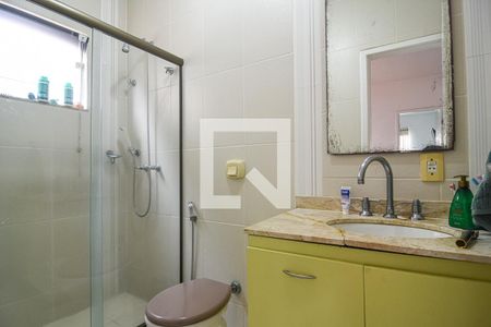 Casa à venda com 132m², 3 quartos e 2 vagasBanheiro Social