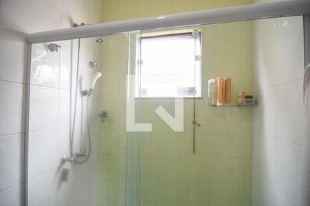 Casa à venda com 132m², 3 quartos e 2 vagasBanheiro da serviço