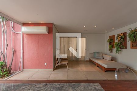 Casa de condomínio à venda com 150m², 4 quartos e 4 vagas Casa de condomínio à venda com 150m², 4 quartos e 4 vagasEspaço Gourmet