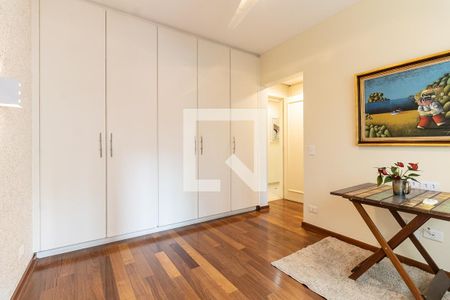 Apartamento para alugar com 210m², 4 quartos e 3 vagas Apartamento para alugar com 210m², 4 quartos e 3 vagasSuíte 2