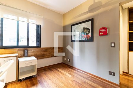Apartamento para alugar com 210m², 4 quartos e 3 vagas Apartamento para alugar com 210m², 4 quartos e 3 vagasSuíte 3