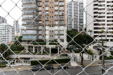 Apartamento para alugar com 210m², 4 quartos e 3 vagas Apartamento para alugar com 210m², 4 quartos e 3 vagasVista da Varanda da Sala
