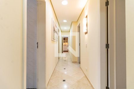 Apartamento para alugar com 210m², 4 quartos e 3 vagas Apartamento para alugar com 210m², 4 quartos e 3 vagasCorredor