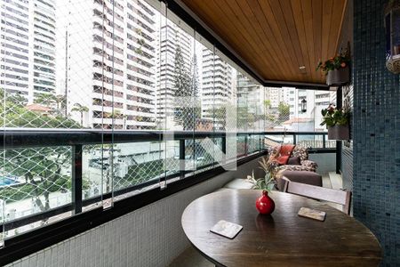 Apartamento para alugar com 210m², 4 quartos e 3 vagas Apartamento para alugar com 210m², 4 quartos e 3 vagasVaranda da Sala