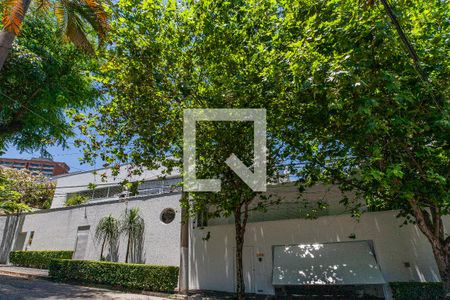 Casa para alugar com 340m², 3 quartos e 2 vagasÁrea comum