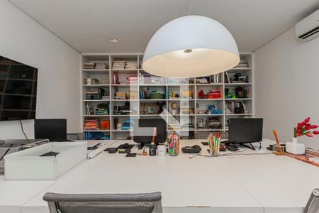 Casa para alugar com 340m², 3 quartos e 2 vagasÁrea comum