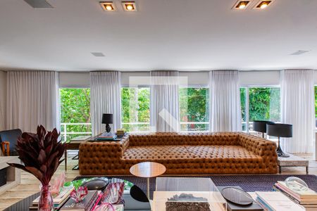 Casa para alugar com 340m², 3 quartos e 2 vagasSala 