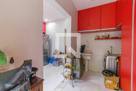 Casa de condomínio à venda com 1250m², 4 quartos e 6 vagas Casa de condomínio à venda com 1250m², 4 quartos e 6 vagasÁrea de Serviço