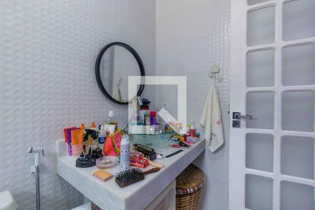 Casa de condomínio à venda com 1250m², 4 quartos e 6 vagas Casa de condomínio à venda com 1250m², 4 quartos e 6 vagasBanheiro da Suíte 1