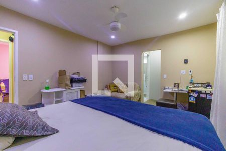 Casa de condomínio à venda com 1250m², 4 quartos e 6 vagas Casa de condomínio à venda com 1250m², 4 quartos e 6 vagasSuíte 2