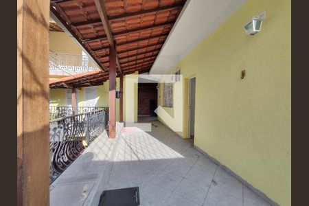 Casa à venda com 399m², 3 quartos e 2 vagas Casa à venda com 399m², 3 quartos e 2 vagasTerraço