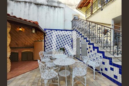 Casa à venda com 399m², 3 quartos e 2 vagas Casa à venda com 399m², 3 quartos e 2 vagasChurrasqueira