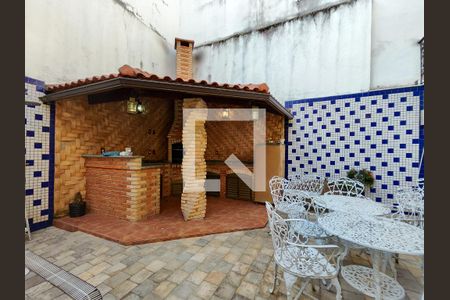 Casa à venda com 399m², 3 quartos e 2 vagas Casa à venda com 399m², 3 quartos e 2 vagasChurrasqueira