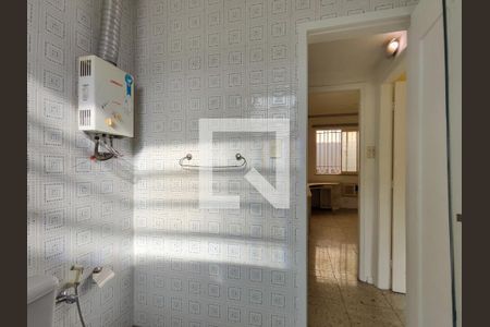 Casa à venda com 399m², 3 quartos e 2 vagas Casa à venda com 399m², 3 quartos e 2 vagasBanheiro Corredor