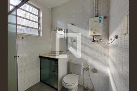 Casa à venda com 399m², 3 quartos e 2 vagas Casa à venda com 399m², 3 quartos e 2 vagasBanheiro Corredor