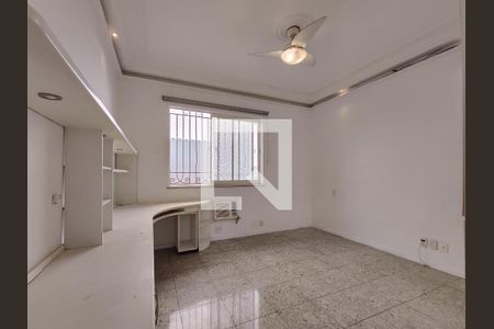 Casa à venda com 399m², 3 quartos e 2 vagas Casa à venda com 399m², 3 quartos e 2 vagasQuarto 1