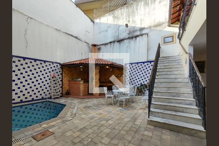 Casa à venda com 399m², 3 quartos e 2 vagas Casa à venda com 399m², 3 quartos e 2 vagasQuintal