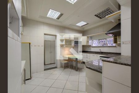 Casa à venda com 399m², 3 quartos e 2 vagas Casa à venda com 399m², 3 quartos e 2 vagasCozinha