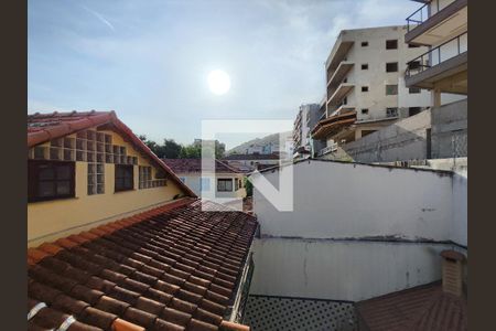 Casa à venda com 399m², 3 quartos e 2 vagas Casa à venda com 399m², 3 quartos e 2 vagasTerraço - Vista