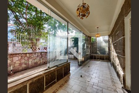 Casa à venda com 399m², 3 quartos e 2 vagas Casa à venda com 399m², 3 quartos e 2 vagasÁrea Externa