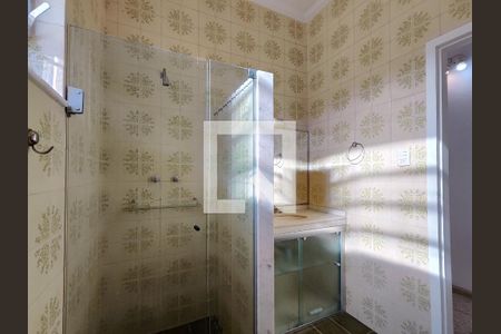 Casa à venda com 399m², 3 quartos e 2 vagas Casa à venda com 399m², 3 quartos e 2 vagasBanheiro Corredor