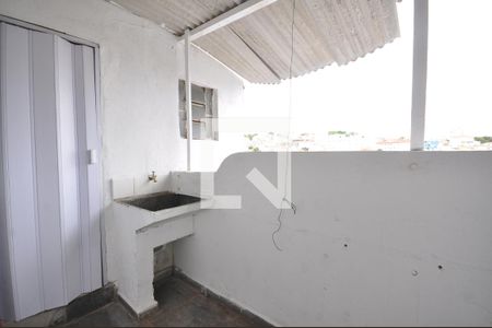 Casa para alugar com 30m², 1 quarto e sem vagaÁrea de Serviço