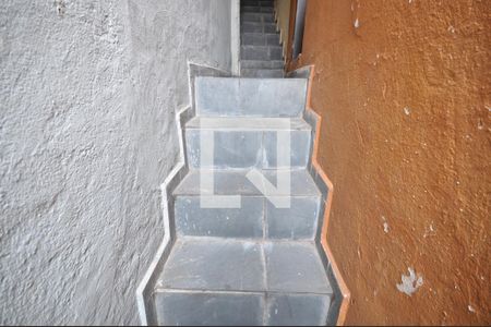 Casa para alugar com 30m², 1 quarto e sem vagaEscada de Acesso