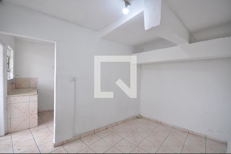 Sala/Quarto de casa para alugar com 1 quarto, 30m² em Vila Isolina Mazzei, São Paulo