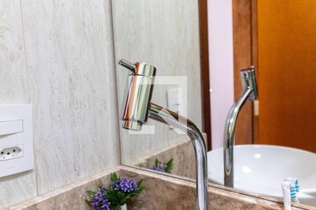 Casa à venda com 130m², 3 quartos e 2 vagas Casa à venda com 130m², 3 quartos e 2 vagasBanheiro