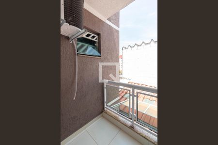 Casa à venda com 130m², 3 quartos e 2 vagas Casa à venda com 130m², 3 quartos e 2 vagasVaranda