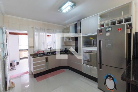 Casa à venda com 130m², 3 quartos e 2 vagas Casa à venda com 130m², 3 quartos e 2 vagasCozinha