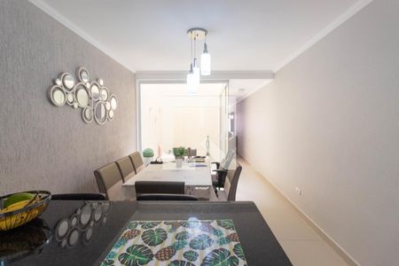 Casa à venda com 130m², 3 quartos e 2 vagas Casa à venda com 130m², 3 quartos e 2 vagasCozinha