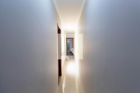 Casa à venda com 130m², 3 quartos e 2 vagas Casa à venda com 130m², 3 quartos e 2 vagasCorredor