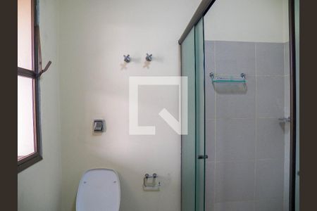 Casa à venda com 760m², 4 quartos e 5 vagasBanheiro da Suíte 4