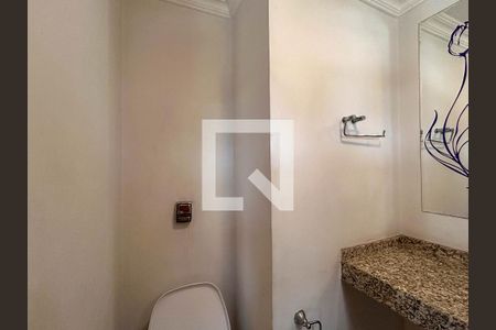 Casa à venda com 760m², 4 quartos e 5 vagasLavabo 2