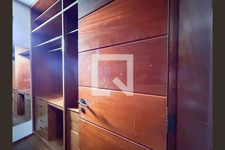 Casa à venda com 760m², 4 quartos e 5 vagasCloset da suíte 4