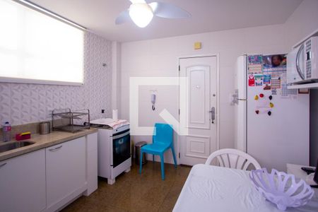 Apartamento à venda com 85m², 2 quartos e sem vagaCozinha