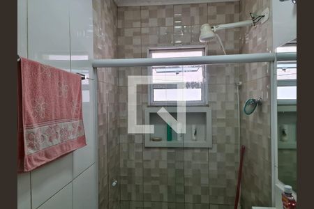 Casa para alugar com 82m², 2 quartos e 2 vagasBanheiro Social