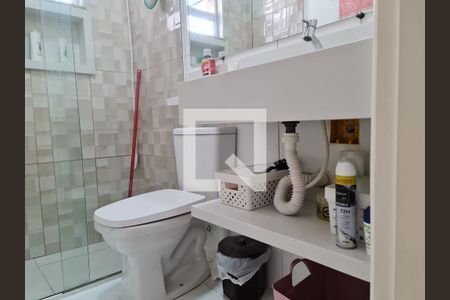 Casa para alugar com 82m², 2 quartos e 2 vagasBanheiro Social